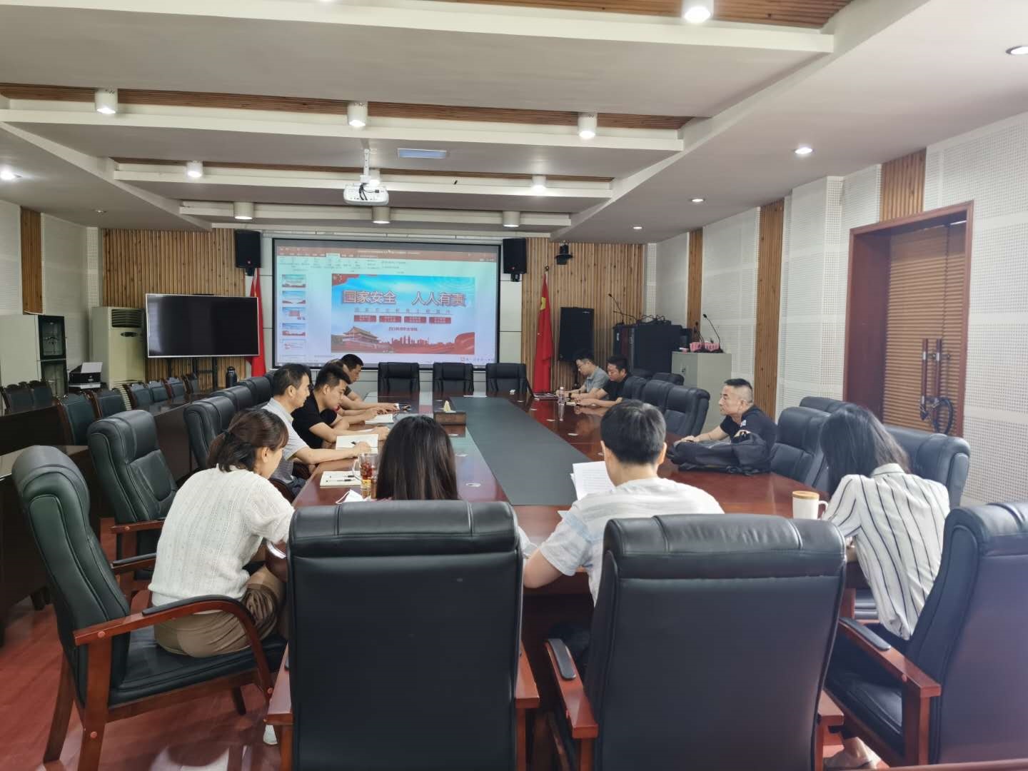 三会一课与主题党日.jpg 三会一课与主题党日.jpg
