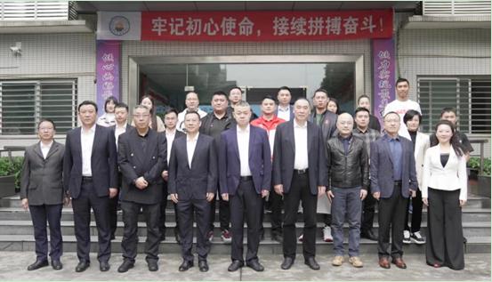 合影.jpg